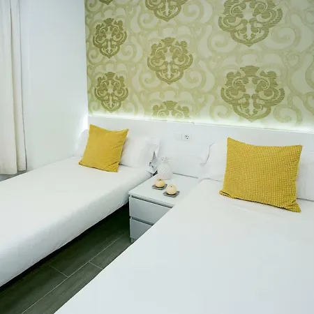 Apartment Monko Center, Garden & Pool O