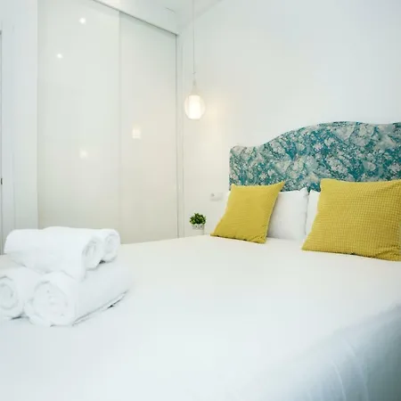 Apartment Monko Center, Garden & Pool O