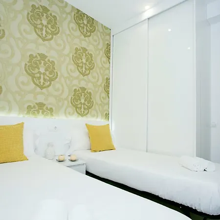 Monko Center, Garden & Pool O Apartment *