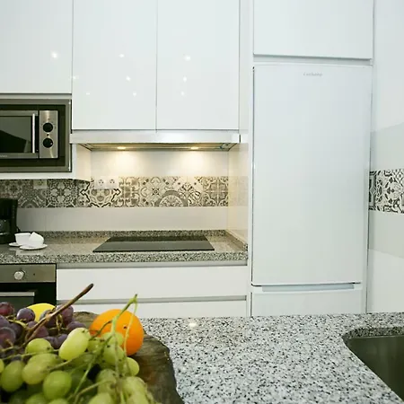 Monko Center, Garden & Pool O Apartment